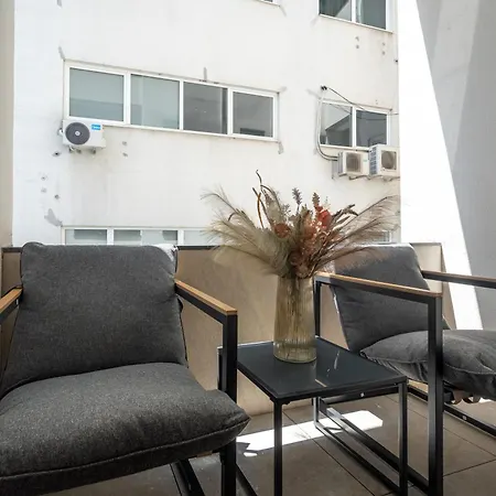Manu Art Living Prestige Center شقة