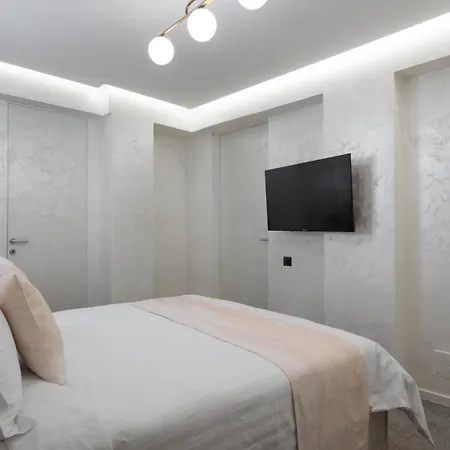 Manu Art Living Prestige Victoriei