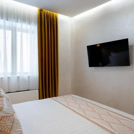 Manu Art Living Prestige Center * بوخارست