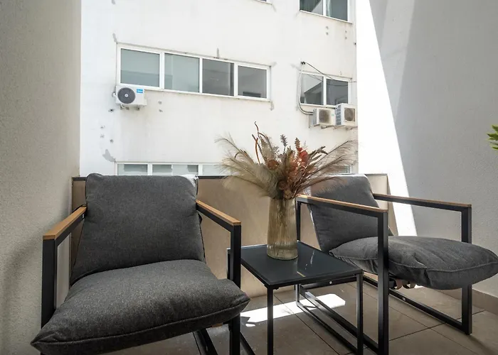 Manu Art Living Prestige Victoriei Daire