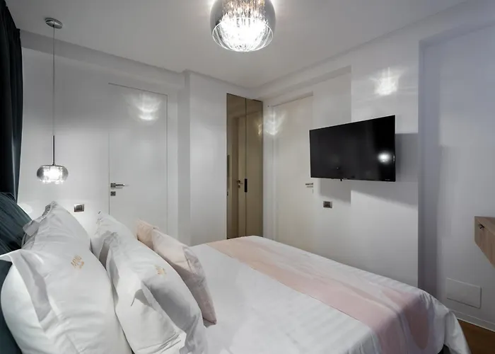 Manu Art Living Prestige Victoriei Daire *